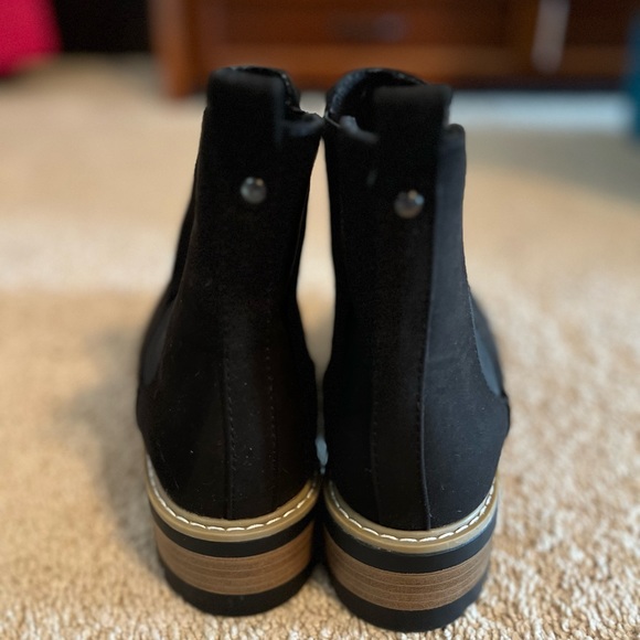 Universal thread boots size 9.5 women’s boots - Picture 4 of 4